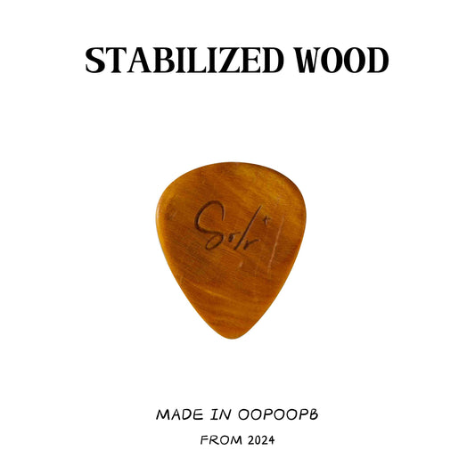 STABILIZED WOOD GUITAE PICK